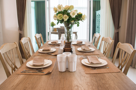 Wood vs. Upholstered Dining Chairs: Which is Best for You?